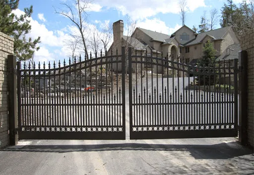 Fence Installation & Repair in Oakdale, MN